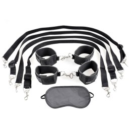 Zestaw do krępowania Cuff & Tether Set - Black Fetish Fantasy Series